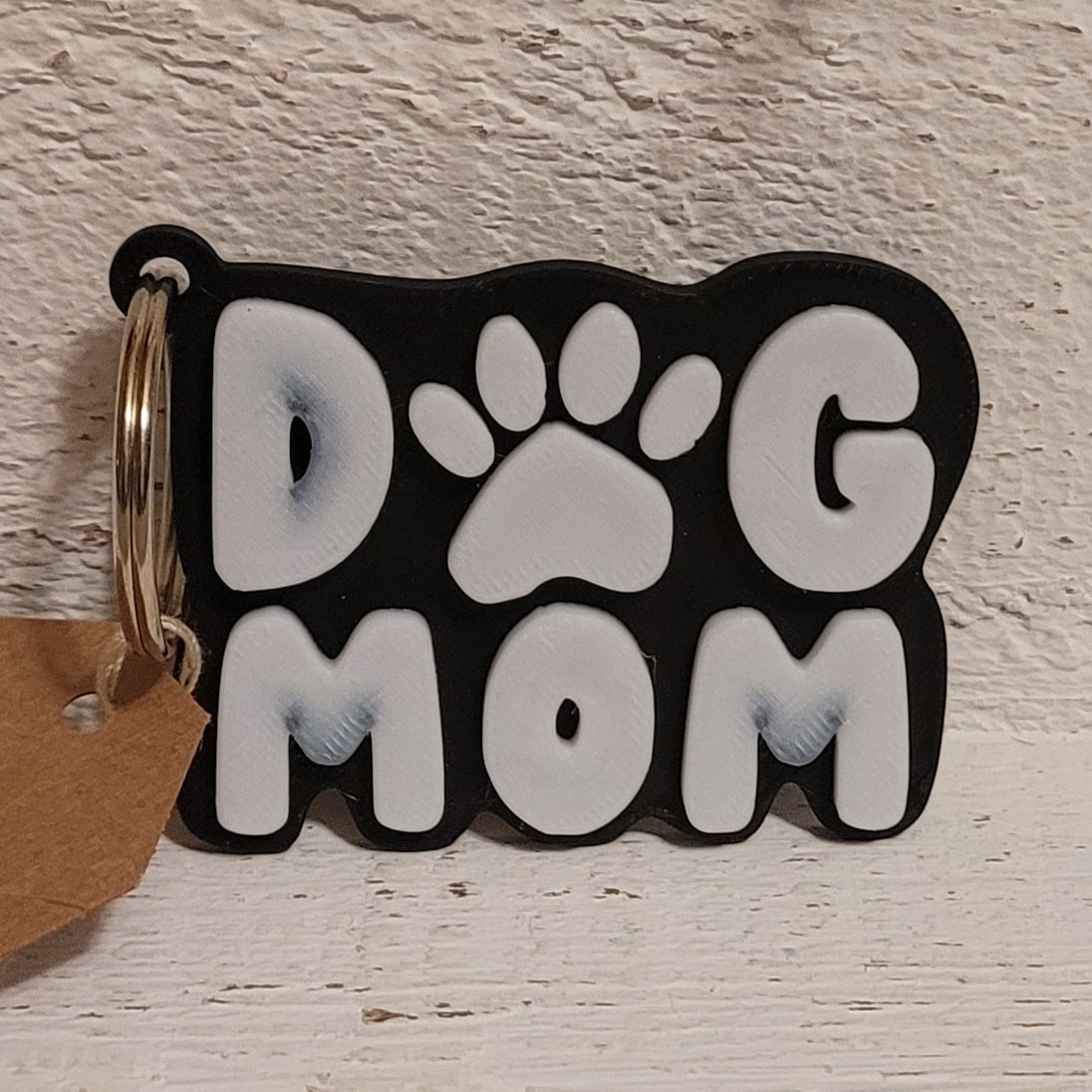 Dog Mom – 3D Printed Keychain (Multiple Colors)