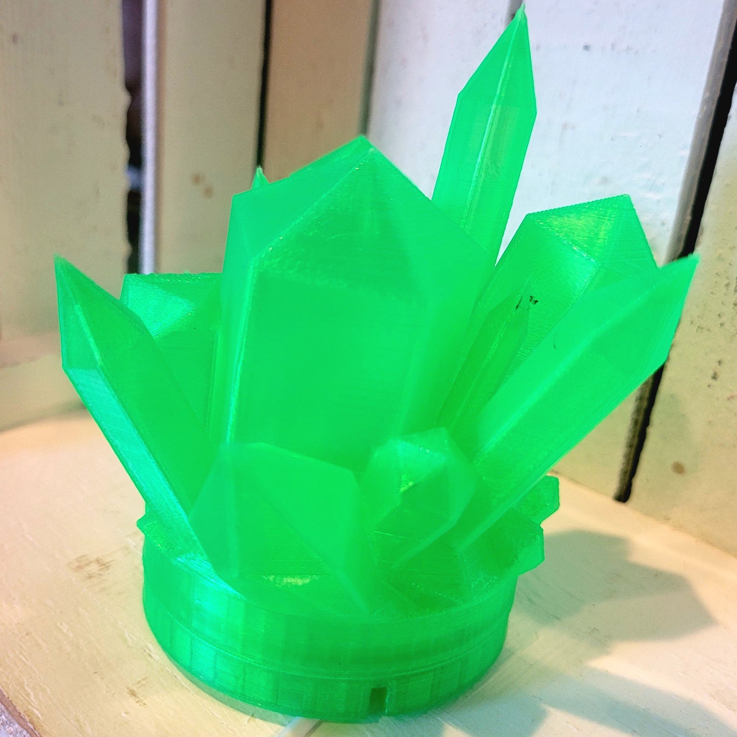Glowing Green Crystal Cluster Lamp
